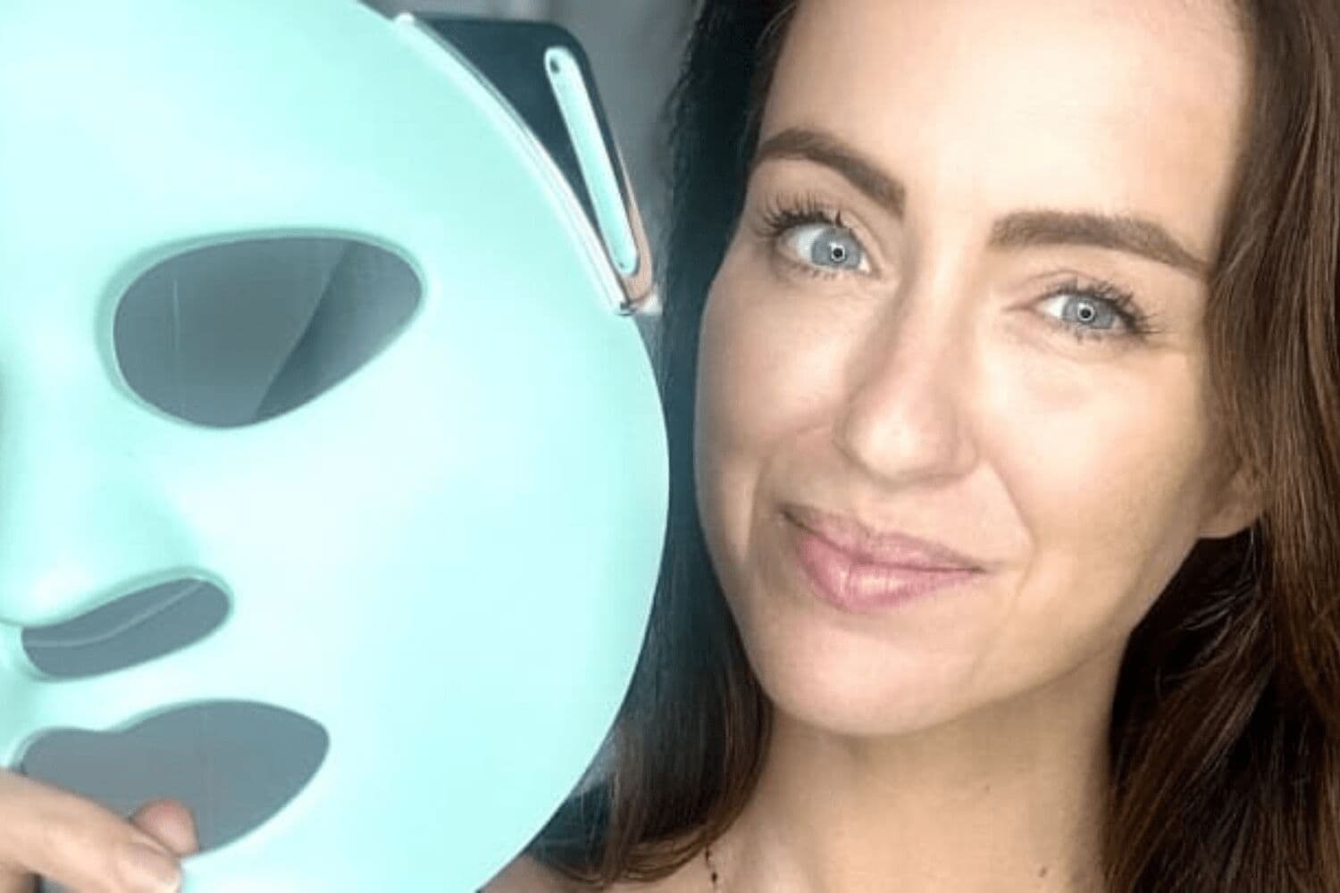 Sigourney Cantelo wearing the Qure LED mask during her skincare routine