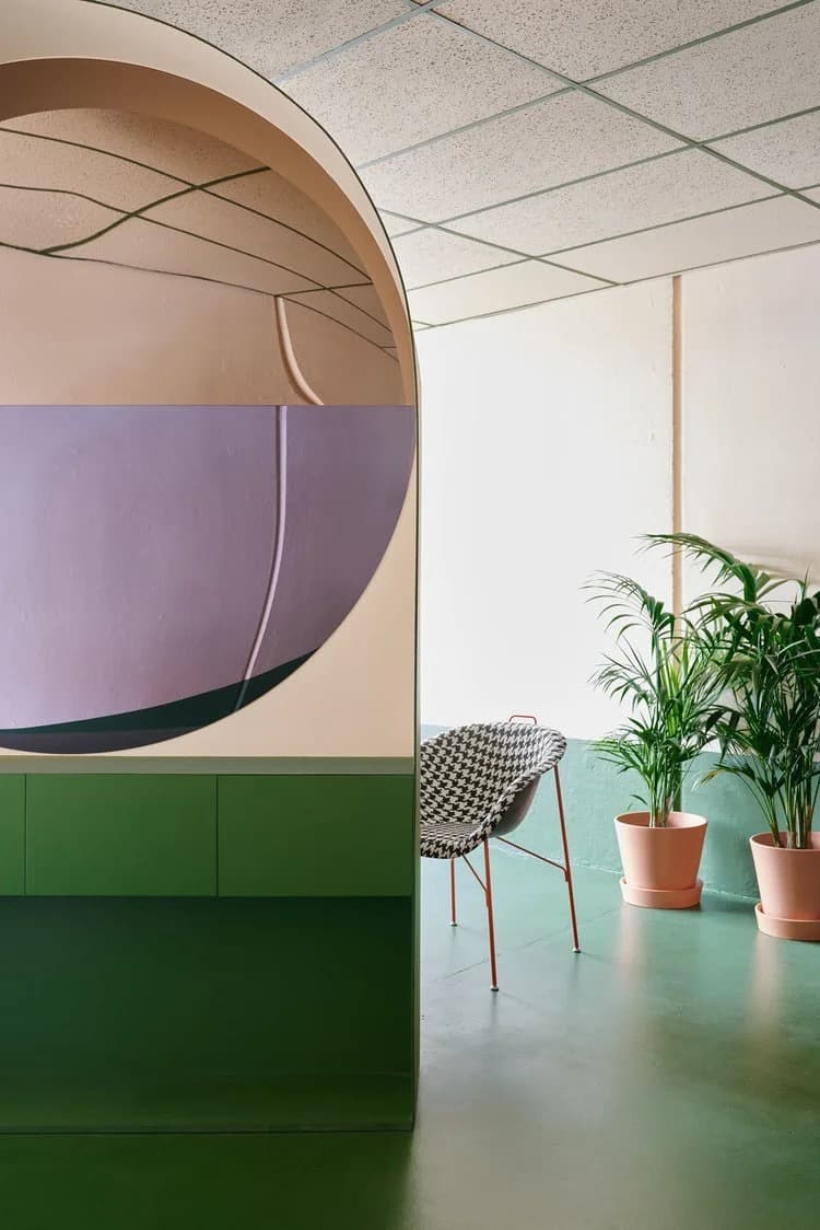 Hues Hair, Richmond, Memphis-inspired salon with bold colour and geometric forms