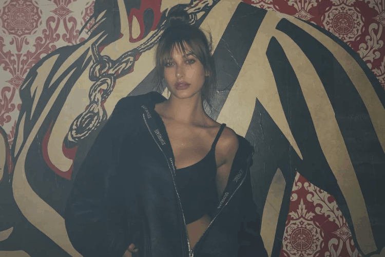  Image via @haileybaldwin 