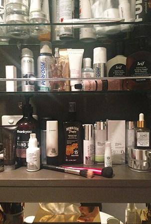 Michelle Bridges natural makeup look and MAC Strobe Cream